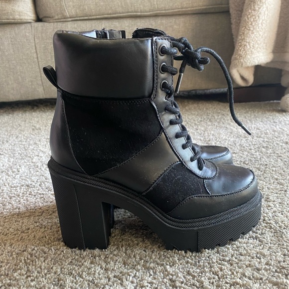 Booties - Picture 6 of 7